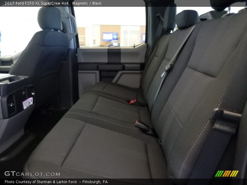 Magnetic / Black 2017 Ford F150 XL SuperCrew 4x4