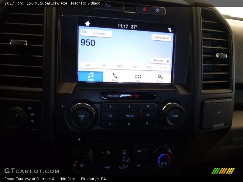 Magnetic / Black 2017 Ford F150 XL SuperCrew 4x4