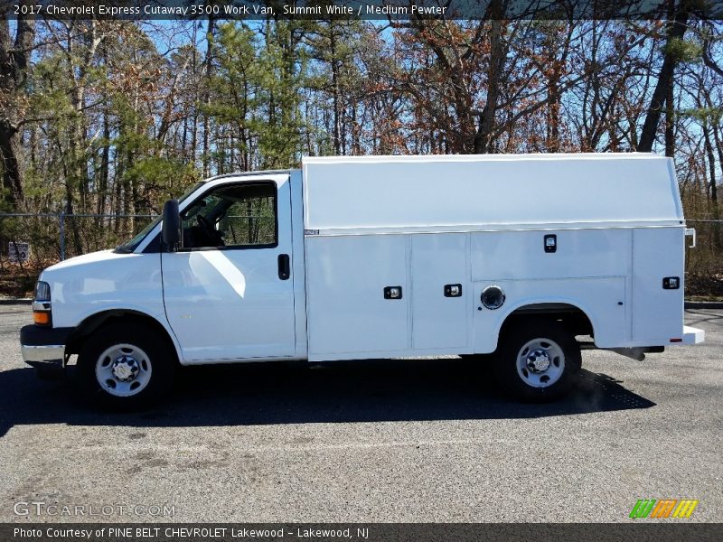 Summit White / Medium Pewter 2017 Chevrolet Express Cutaway 3500 Work Van