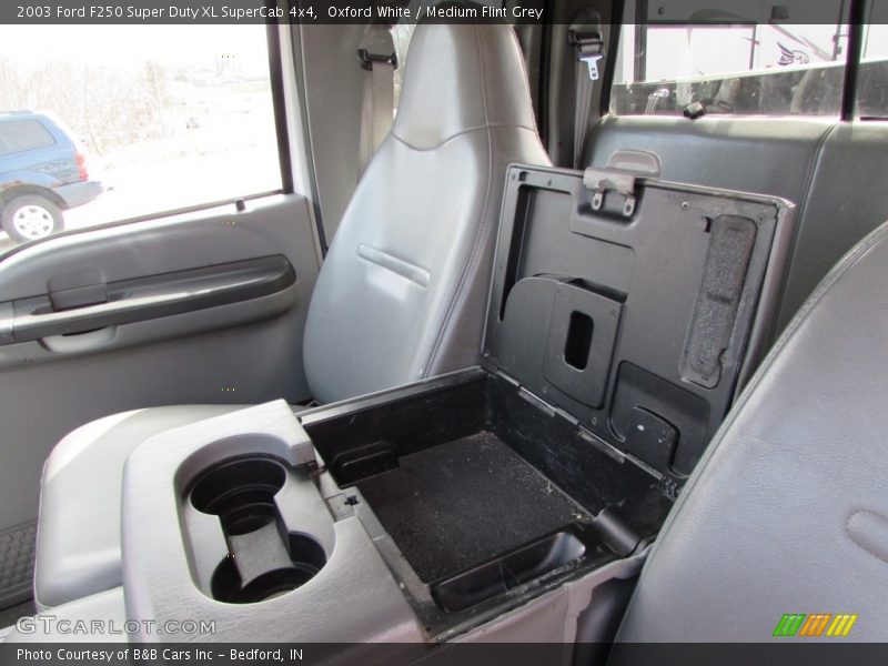 Oxford White / Medium Flint Grey 2003 Ford F250 Super Duty XL SuperCab 4x4
