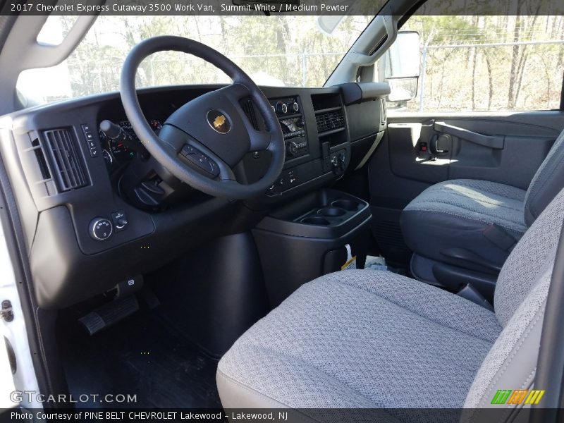 Summit White / Medium Pewter 2017 Chevrolet Express Cutaway 3500 Work Van