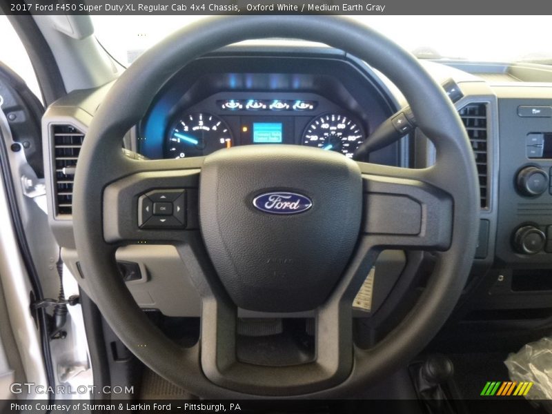 Oxford White / Medium Earth Gray 2017 Ford F450 Super Duty XL Regular Cab 4x4 Chassis