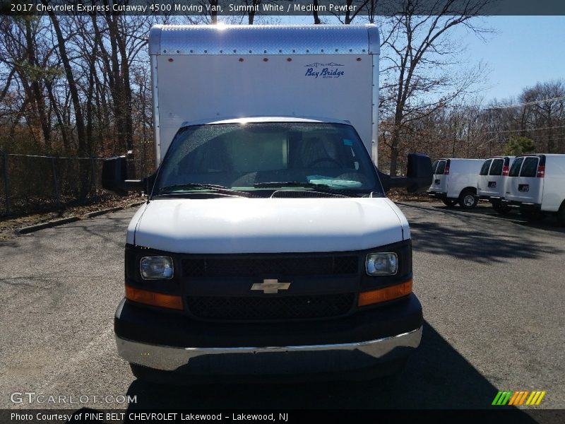 Summit White / Medium Pewter 2017 Chevrolet Express Cutaway 4500 Moving Van