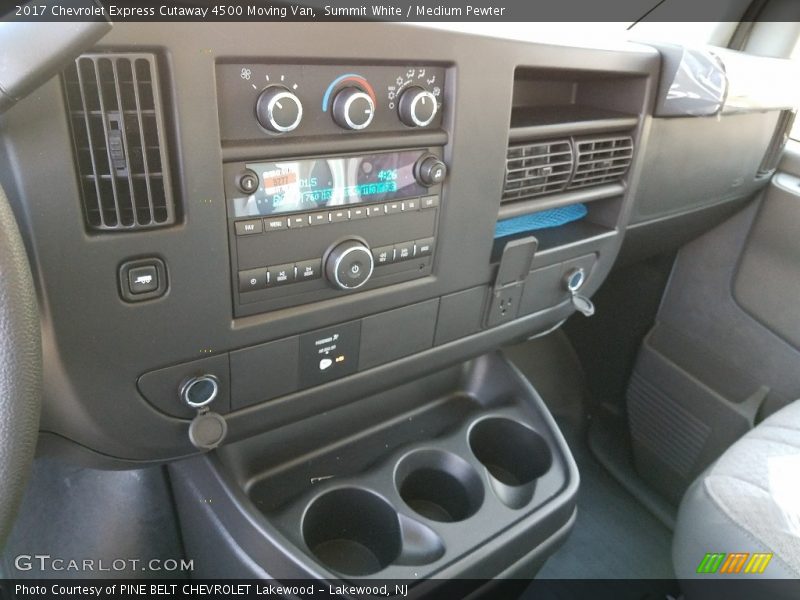 Summit White / Medium Pewter 2017 Chevrolet Express Cutaway 4500 Moving Van