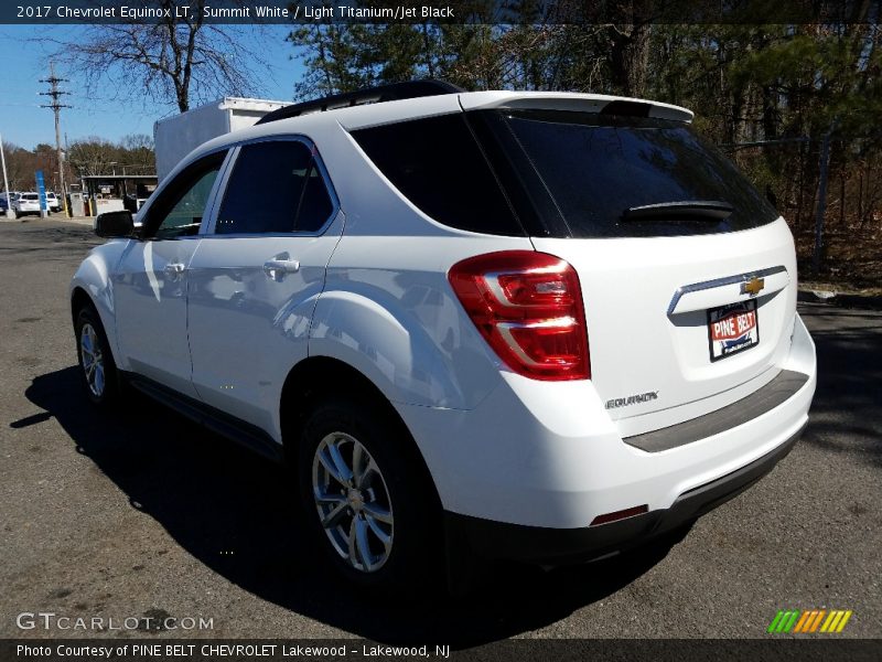Summit White / Light Titanium/Jet Black 2017 Chevrolet Equinox LT