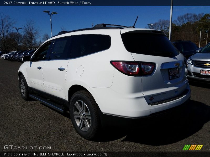 Summit White / Ebony 2017 Chevrolet Traverse LT AWD