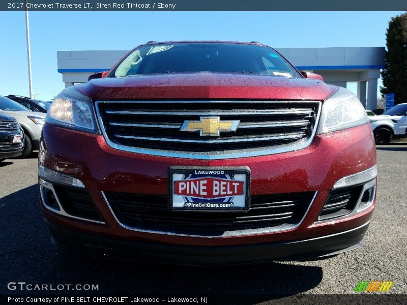 Siren Red Tintcoat / Ebony 2017 Chevrolet Traverse LT