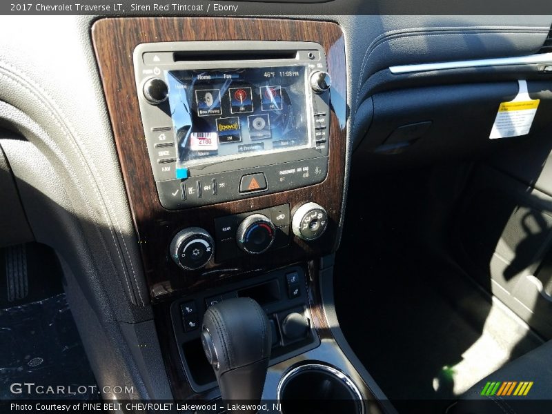 Siren Red Tintcoat / Ebony 2017 Chevrolet Traverse LT