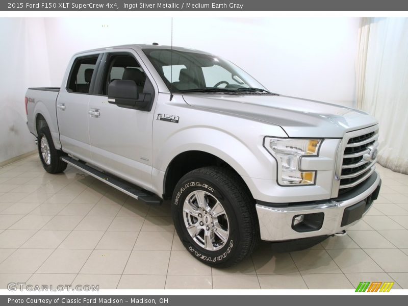 Front 3/4 View of 2015 F150 XLT SuperCrew 4x4