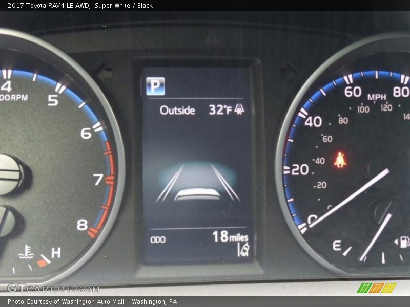 Super White / Black 2017 Toyota RAV4 LE AWD