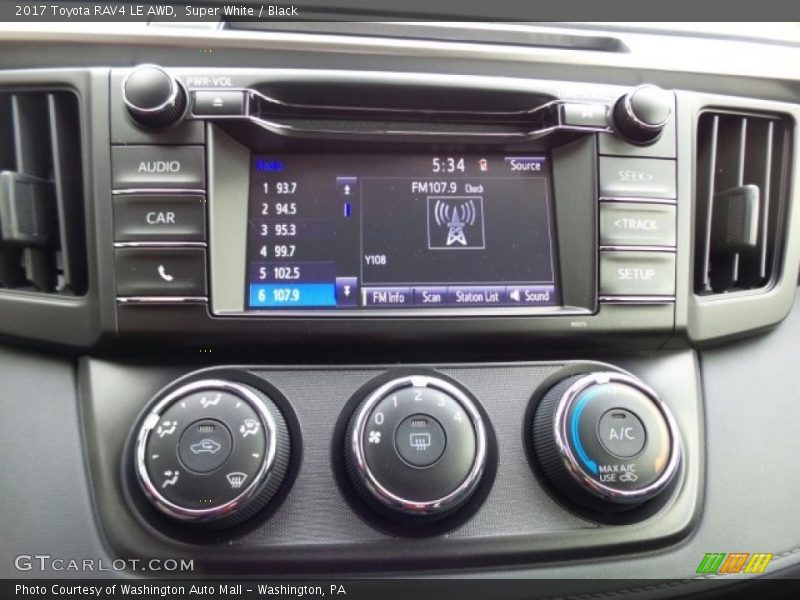 Super White / Black 2017 Toyota RAV4 LE AWD