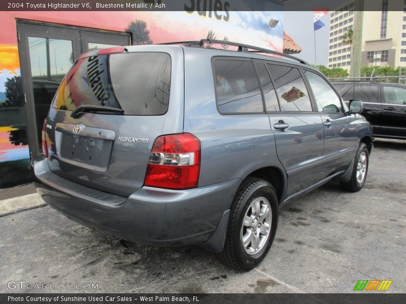 Bluestone Metallic / Ash 2004 Toyota Highlander V6