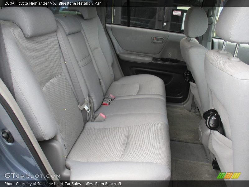 Bluestone Metallic / Ash 2004 Toyota Highlander V6