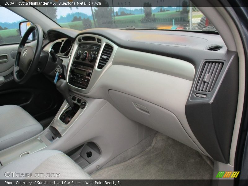 Bluestone Metallic / Ash 2004 Toyota Highlander V6