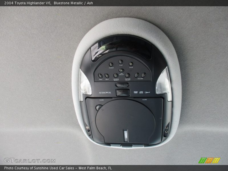 Bluestone Metallic / Ash 2004 Toyota Highlander V6