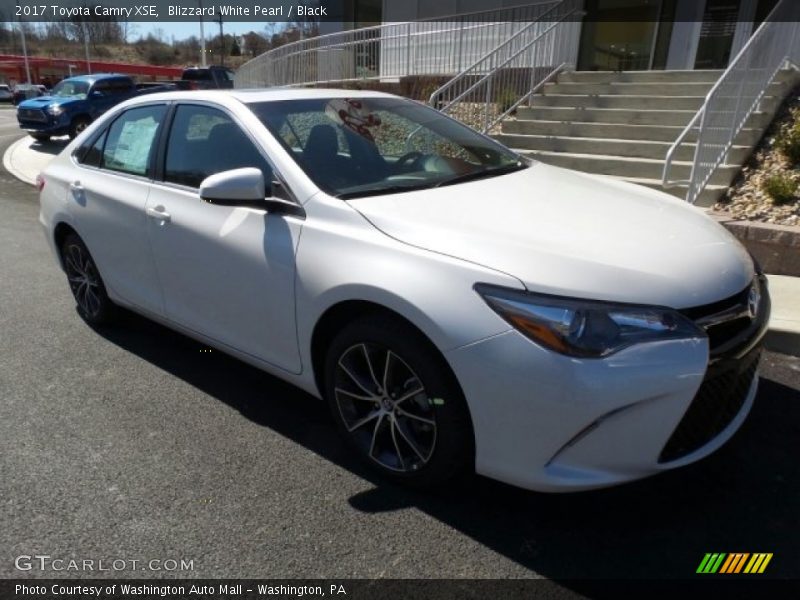 Blizzard White Pearl / Black 2017 Toyota Camry XSE