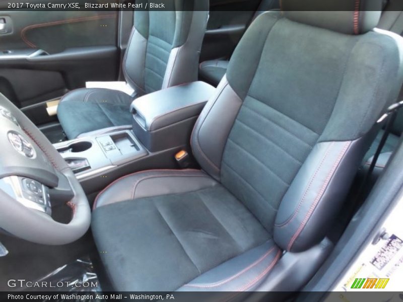 Blizzard White Pearl / Black 2017 Toyota Camry XSE
