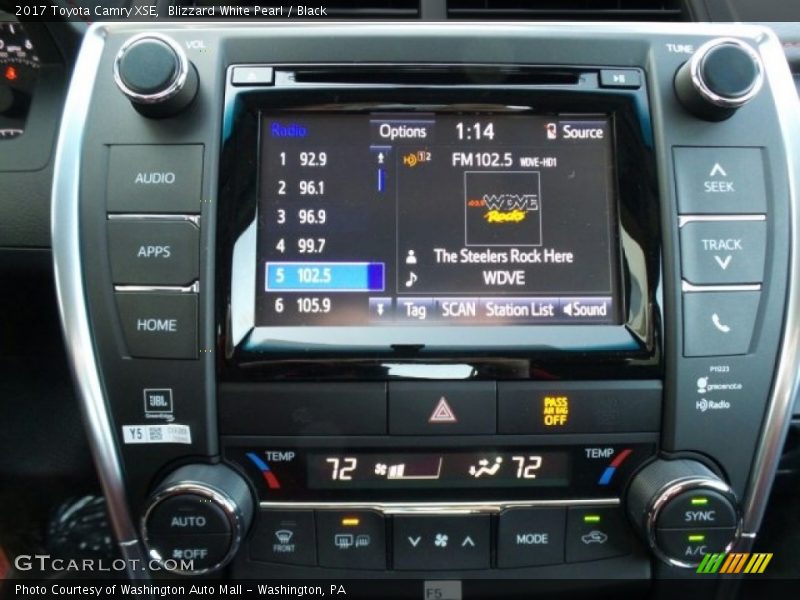 Blizzard White Pearl / Black 2017 Toyota Camry XSE