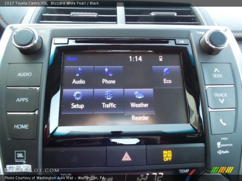 Blizzard White Pearl / Black 2017 Toyota Camry XSE