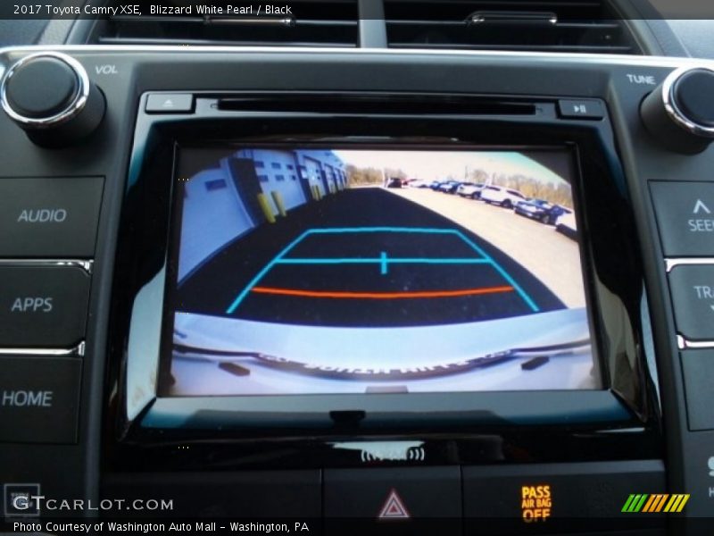 Blizzard White Pearl / Black 2017 Toyota Camry XSE