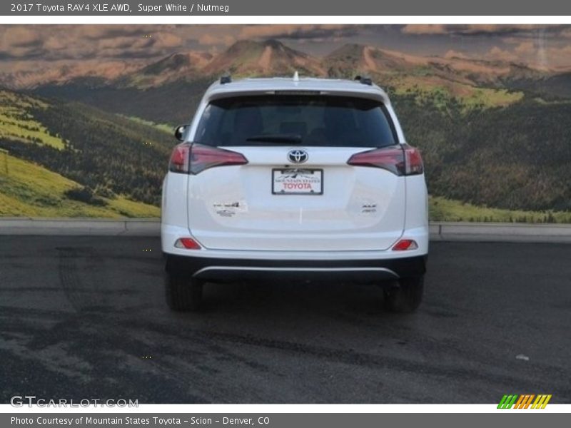 Super White / Nutmeg 2017 Toyota RAV4 XLE AWD