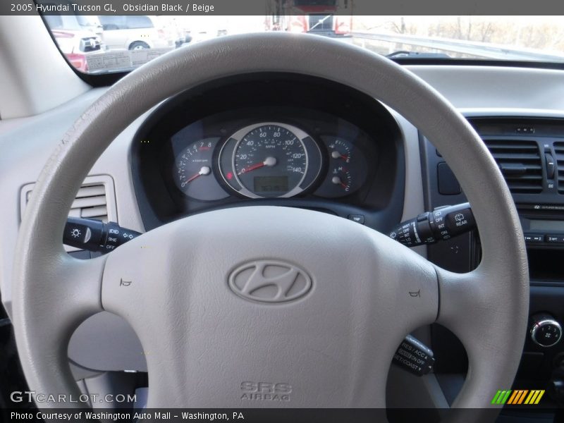 Obsidian Black / Beige 2005 Hyundai Tucson GL