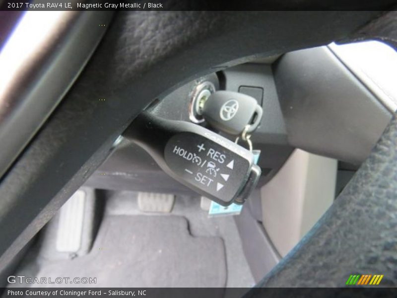 Magnetic Gray Metallic / Black 2017 Toyota RAV4 LE