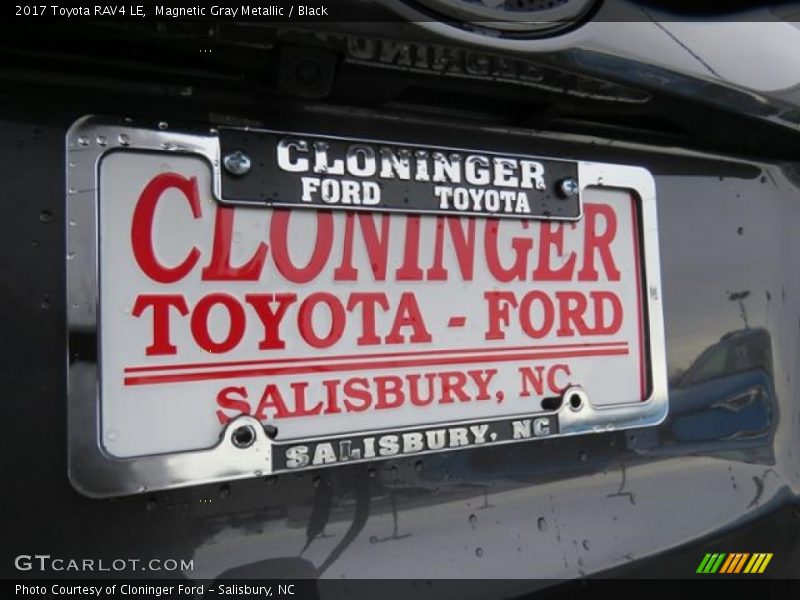 Magnetic Gray Metallic / Black 2017 Toyota RAV4 LE