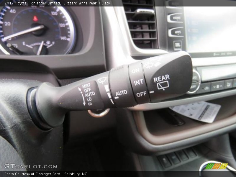 Blizzard White Pearl / Black 2017 Toyota Highlander Limited