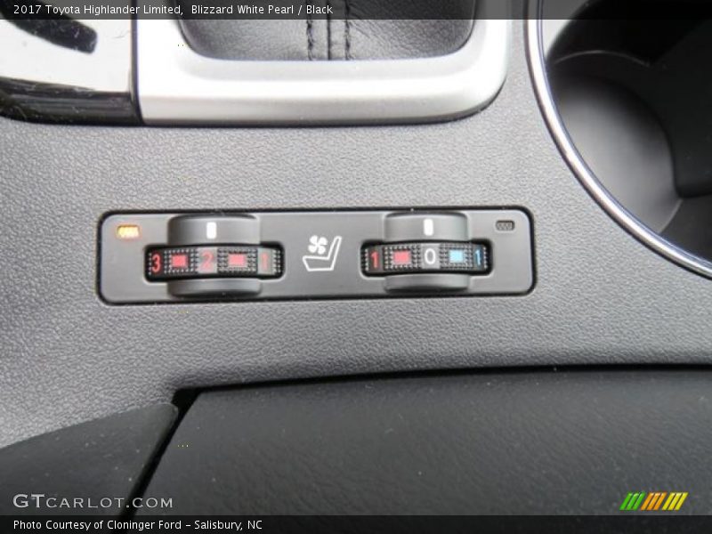 Blizzard White Pearl / Black 2017 Toyota Highlander Limited