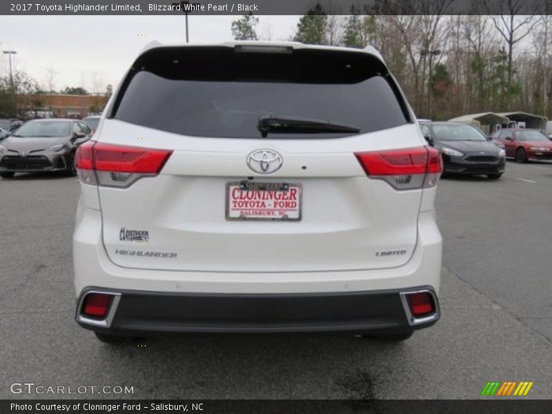 Blizzard White Pearl / Black 2017 Toyota Highlander Limited
