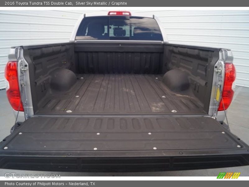 Silver Sky Metallic / Graphite 2016 Toyota Tundra TSS Double Cab