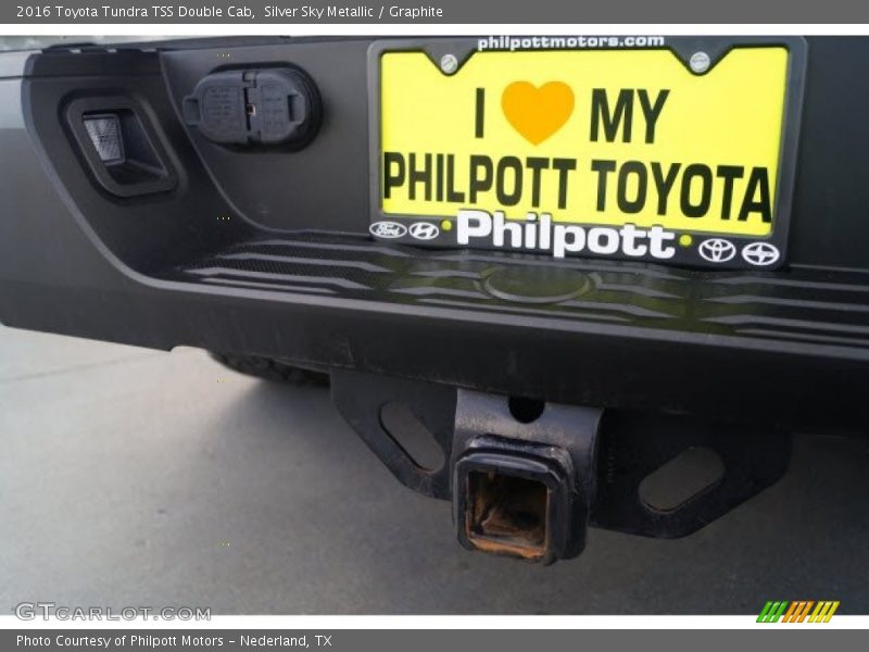 Silver Sky Metallic / Graphite 2016 Toyota Tundra TSS Double Cab