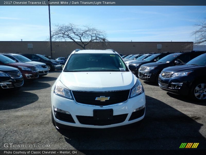 Summit White / Dark Titanium/Light Titanium 2017 Chevrolet Traverse LS
