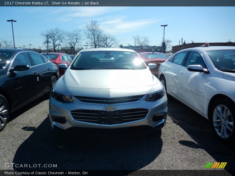 Silver Ice Metallic / Jet Black 2017 Chevrolet Malibu LT