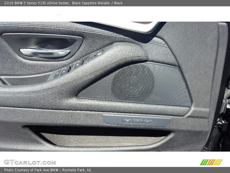 Black Sapphire Metallic / Black 2016 BMW 5 Series 528i xDrive Sedan