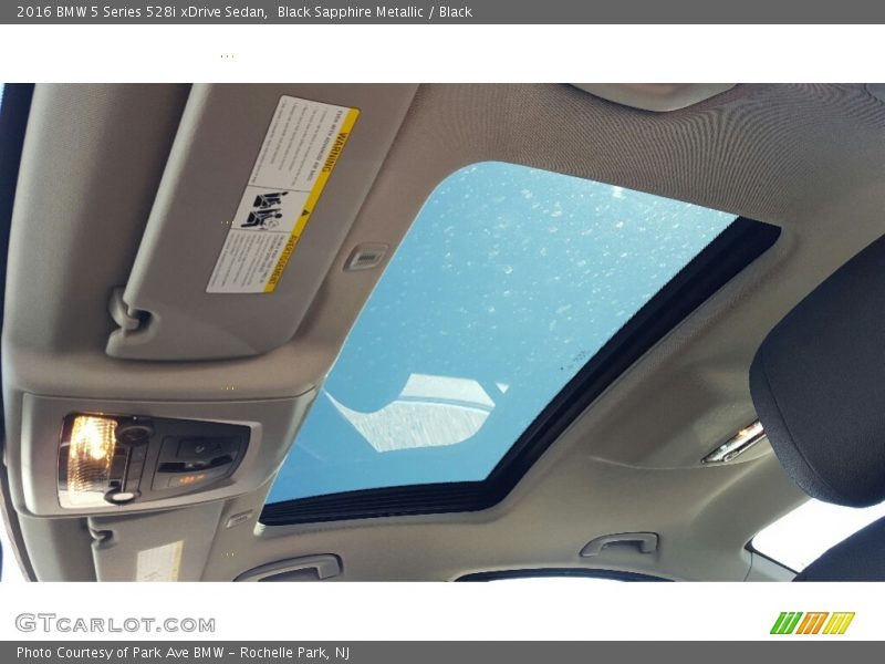 Black Sapphire Metallic / Black 2016 BMW 5 Series 528i xDrive Sedan