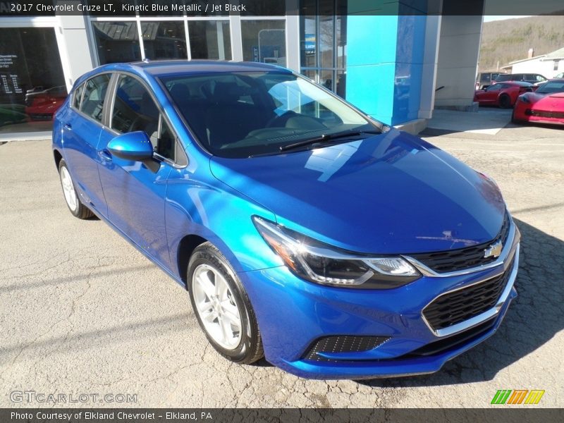 Kinetic Blue Metallic / Jet Black 2017 Chevrolet Cruze LT