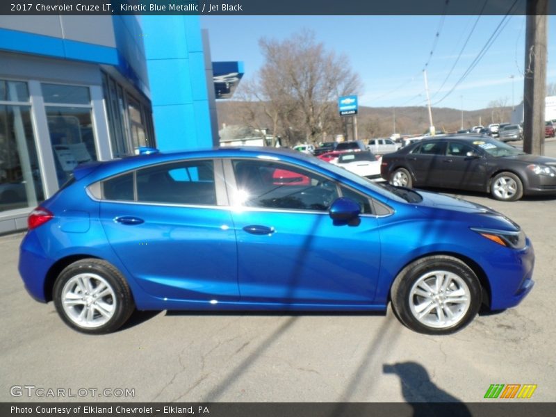 Kinetic Blue Metallic / Jet Black 2017 Chevrolet Cruze LT