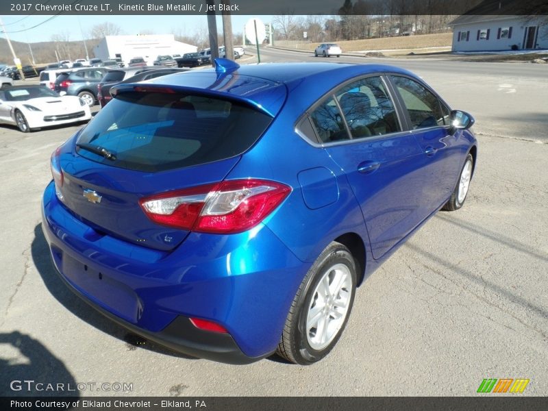 Kinetic Blue Metallic / Jet Black 2017 Chevrolet Cruze LT