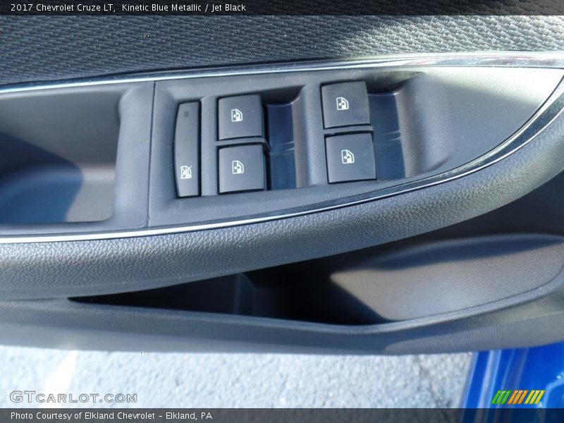 Kinetic Blue Metallic / Jet Black 2017 Chevrolet Cruze LT