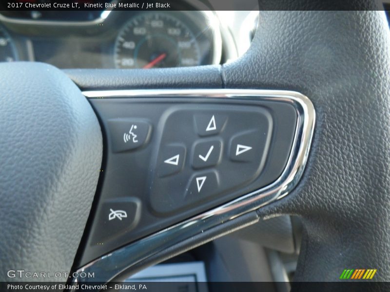 Kinetic Blue Metallic / Jet Black 2017 Chevrolet Cruze LT