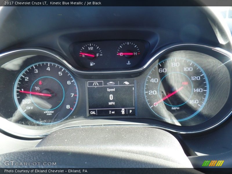 Kinetic Blue Metallic / Jet Black 2017 Chevrolet Cruze LT