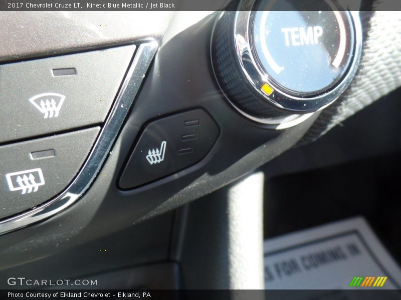 Kinetic Blue Metallic / Jet Black 2017 Chevrolet Cruze LT