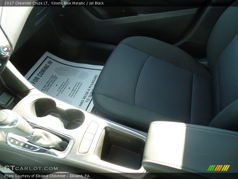 Kinetic Blue Metallic / Jet Black 2017 Chevrolet Cruze LT