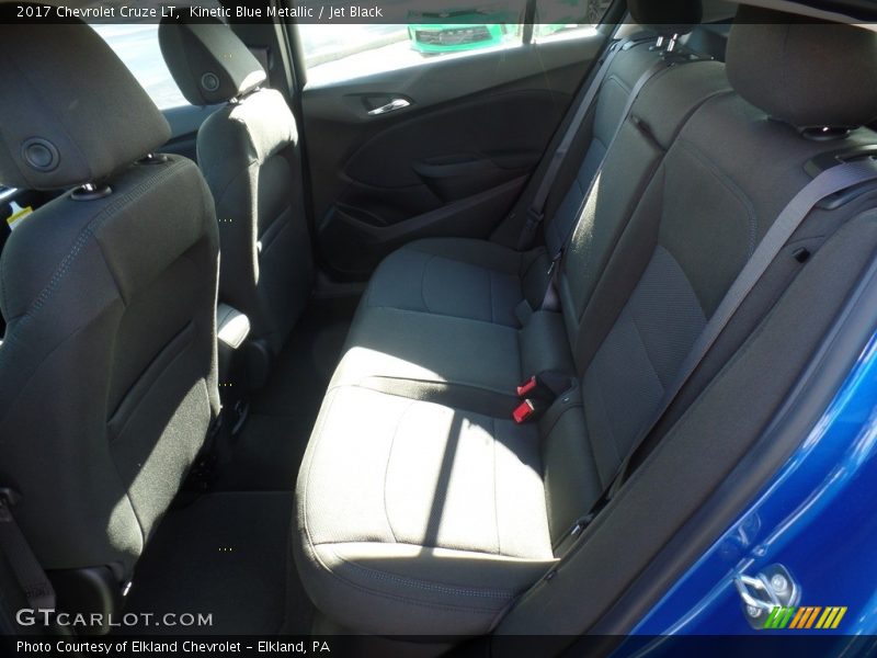 Kinetic Blue Metallic / Jet Black 2017 Chevrolet Cruze LT