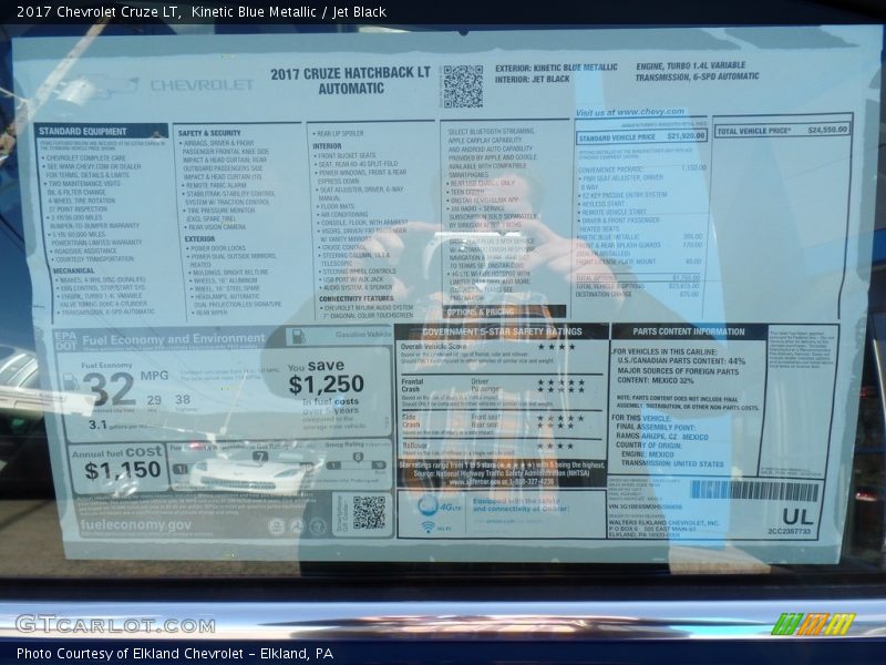 Kinetic Blue Metallic / Jet Black 2017 Chevrolet Cruze LT