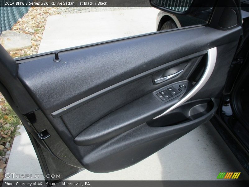 Jet Black / Black 2014 BMW 3 Series 320i xDrive Sedan