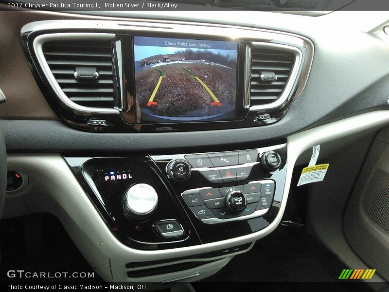 Molten Silver / Black/Alloy 2017 Chrysler Pacifica Touring L