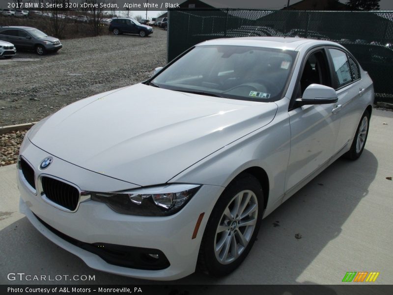 Alpine White / Black 2017 BMW 3 Series 320i xDrive Sedan